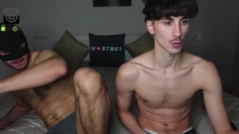 Snapshot of oliver_baker chatting on December 1, 4:29 pm Oliver  Kaen online show from December 1, 4:29 pm