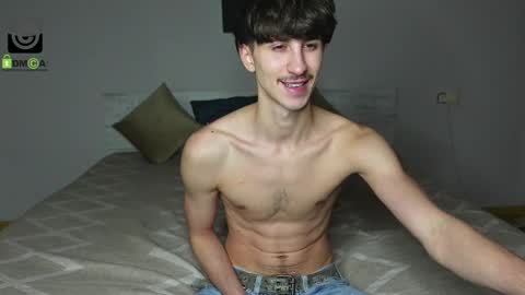 Snapshot of oliver_baker chatting on December 7, 1:51 pm Oliver  Kaen online show from December 7, 1:51 pm