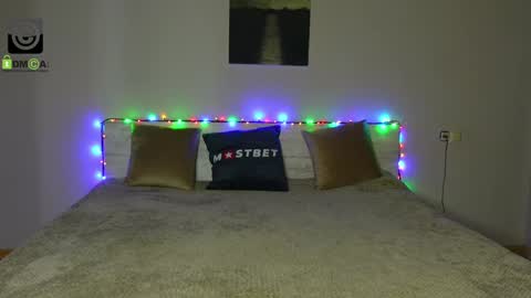 Snapshot of oliver_baker chatting on December 27, 3:04 pm Oliver  Kaen online show from December 27, 3:04 pm