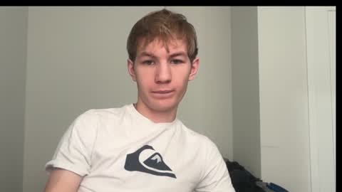 Snapshot of oliver_beck chatting on December 22, 8:03 pm Oliver Beck online show from December 22, 8:03 pm