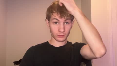 Snapshot of oliver_beck chatting on December 27, 7:46 pm Oliver Beck online show from December 27, 7:46 pm