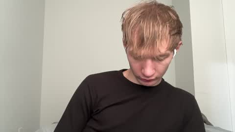 Snapshot of oliver_beck chatting on January 5, 8:00 pm Oliver Beck online show from January 5, 8:00 pm