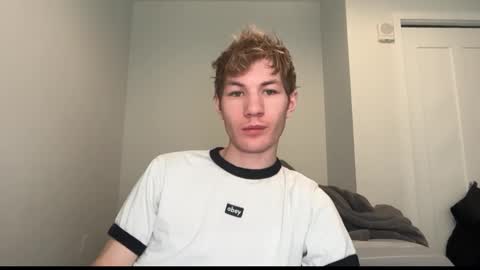 Snapshot of oliver_beck chatting on February 24, 6:47 pm Oliver Beck online show from February 24, 6:47 pm