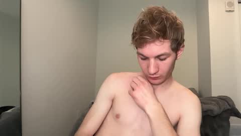 Snapshot of oliver_beck chatting on March 3, 7:17 pm Oliver Beck online show from March 3, 7:17 pm