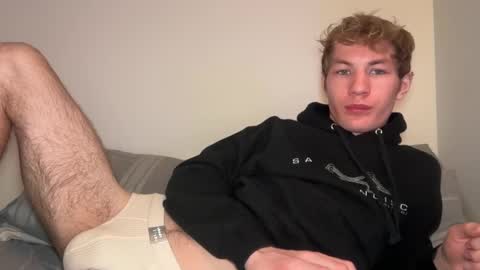 Snapshot of oliver_beck chatting on March 9, 2:07 am Oliver Beck online show from March 9, 2:07 am