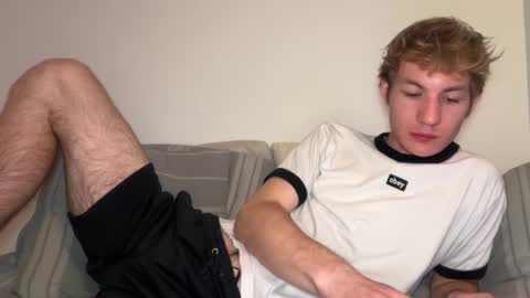 Snapshot of oliver_beck chatting on March 12, 2:09 am Oliver Beck online show from March 12, 2:09 am