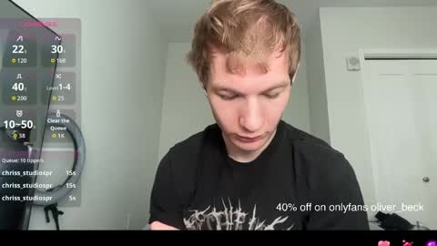 Snapshot of oliver_beck chatting on May 7, 7:19 pm Oliver Beck online show from May 7, 7:19 pm