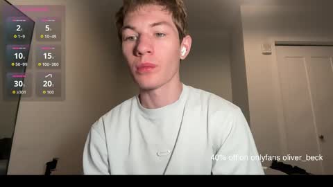 Snapshot of oliver_beck chatting on May 10, 2:06 am Oliver Beck online show from May 10, 2:06 am