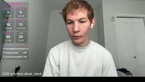 Snapshot of oliver_beck chatting on May 15, 7:10 pm Oliver Beck online show from May 15, 7:10 pm