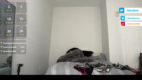 Snapshot of oliver_beck chatting on May 30, 7:44 pm Oliver Beck online show from May 30, 7:44 pm