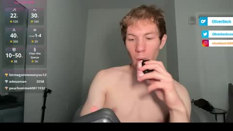 Snapshot of oliver_beck chatting on June 5, 7:08 pm Oliver Beck online show from June 5, 7:08 pm