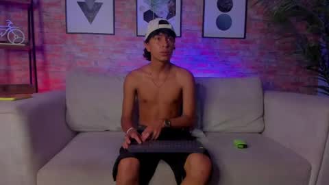 oliver_blake_ online show from July 11, 1:30 am