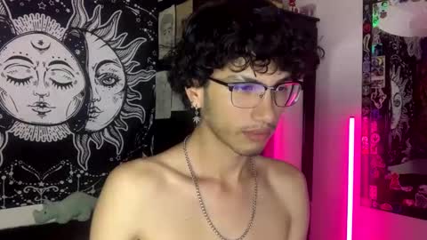 Snapshot of oliver_fast_ chatting on October 22, 7:30 am Oliver fast online show from October 22, 7:30 am