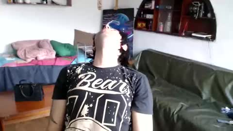 oliver_laid_2023 online show from November 18, 8:46 pm