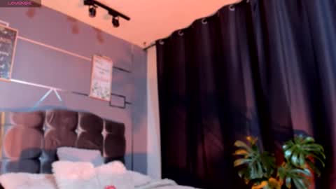 oliver mr  online show from November 28, 8:22 pm