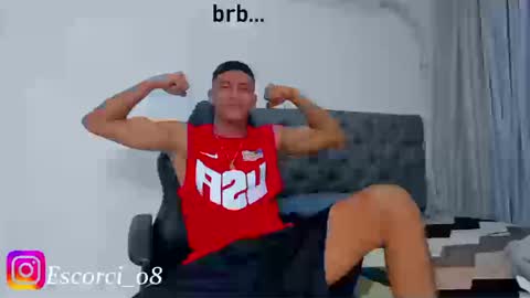 Snapshot of oliver_smith_2 chatting on March 14, 2:11 pm oliver_smith_2 online show from March 14, 2:11 pm