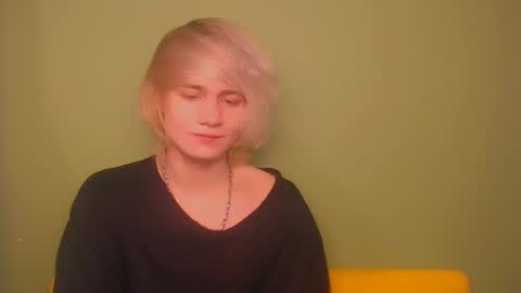 Oliver online show from February 3, 9:07 pm