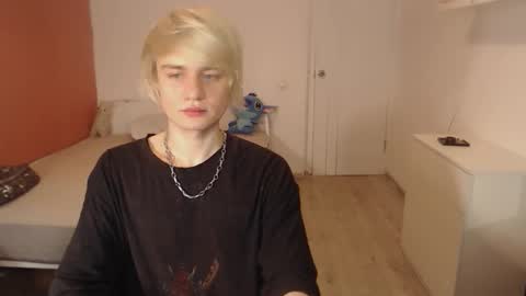 Oliver online show from November 17, 1:22 am