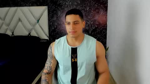 Snapshot of oliver_time chatting on September 25, 8:56 pm OLIVER online show from September 25, 8:56 pm