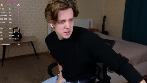 Snapshot of oliver_travis chatting on December 17, 12:23 am Oliver Evans online show from December 17, 12:23 am