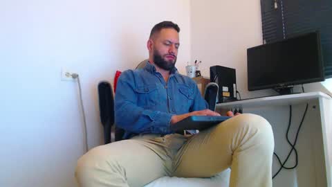 oliver online show from February 27, 3:45 pm