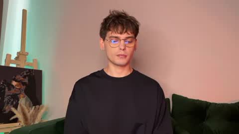 Snapshot of oliverlawrence chatting on July 10, 3:36 pm oliverlawrence online show from July 10, 3:36 pm
