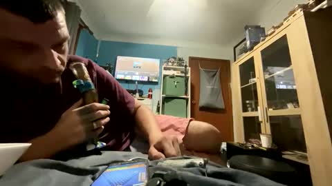 Snapshot of oliversunley22 chatting on February 2, 9:30 am oliversunley22 online show from February 2, 9:30 am