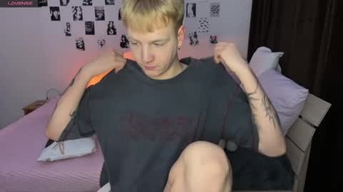 oliver online show from October 25, 3:03 am