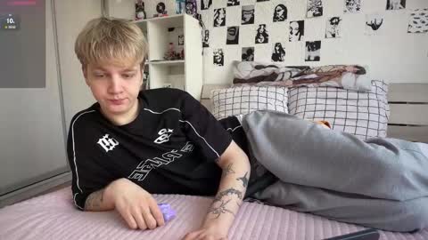 oliver online show from March 18, 10:29 am