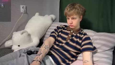 oliver online show from May 2, 2:22 pm