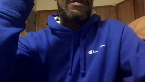 Snapshot of olivertwist1273 chatting on January 2, 4:52 am olivertwist1273 online show from January 2, 4:52 am