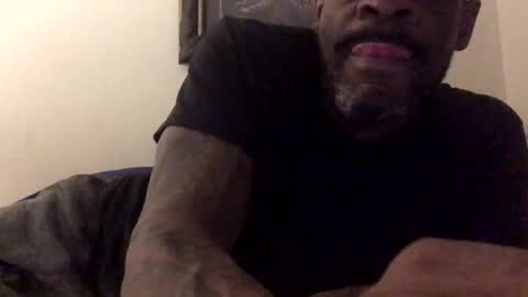 Snapshot of olivertwist1273 chatting on January 6, 4:36 am olivertwist1273 online show from January 6, 4:36 am