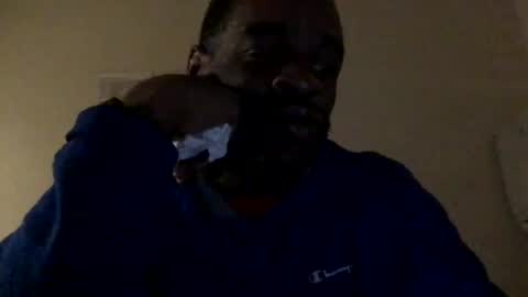 Snapshot of olivertwist1273 chatting on January 12, 7:53 am olivertwist1273 online show from January 12, 7:53 am