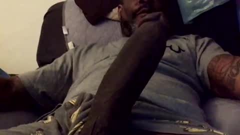 Snapshot of olivertwist1273 chatting on March 6, 4:17 pm olivertwist1273 online show from March 6, 4:17 pm