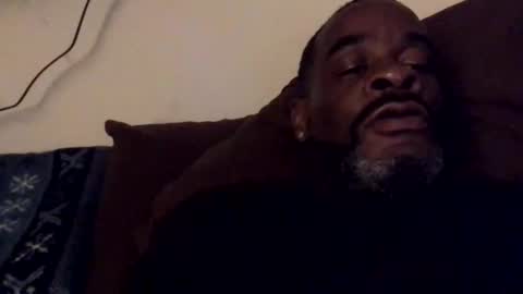 Snapshot of olivertwist1273 chatting on October 3, 4:53 am olivertwist1273 online show from October 3, 4:53 am