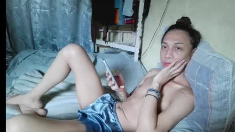 Snapshot of olivia0624 chatting on July 13, 5:21 am Horny Alana online show from July 13, 5:21 am