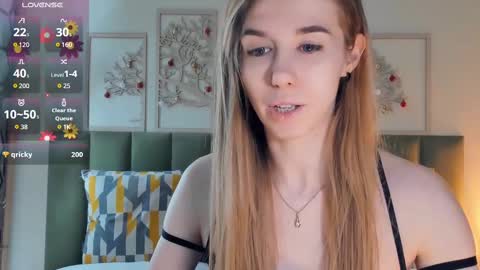 Snapshot of olivia_7 chatting on February 12, 6:40 pm Olivia online show from February 12, 6:40 pm