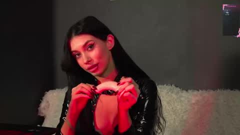 Snapshot of olivia_faye chatting on September 19, 6:08 pm Olivia Faye online show from September 19, 6:08 pm