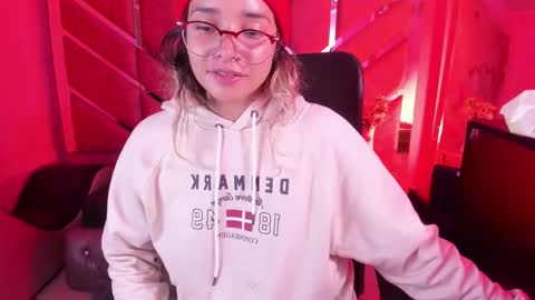  OLIVIA  online show from February 17, 4:20 am