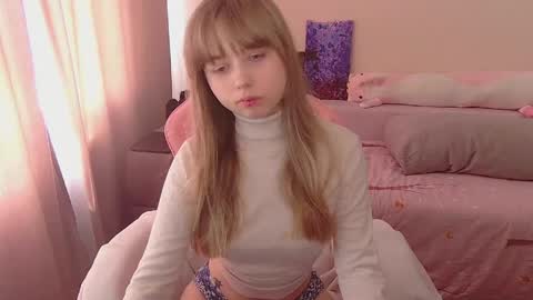Olivia online show from June 3, 10:51 am