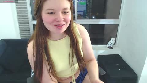 olivia_martine online show from January 27, 8:51 am