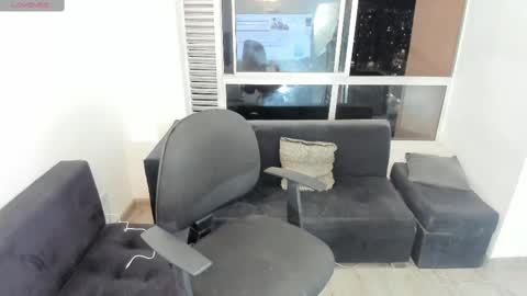 olivia_martine online show from November 12, 3:40 am