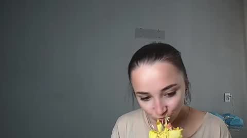 Snapshot of olivia_oliv chatting on September 14, 11:31 am Olivia online show from September 14, 11:31 am