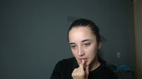 Snapshot of olivia_oliv chatting on October 14, 1:01 pm Olivia online show from October 14, 1:01 pm
