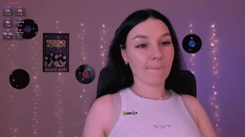 Snapshot of olivia_rage chatting on May 23, 7:18 pm Sweet Olivia online show from May 23, 7:18 pm