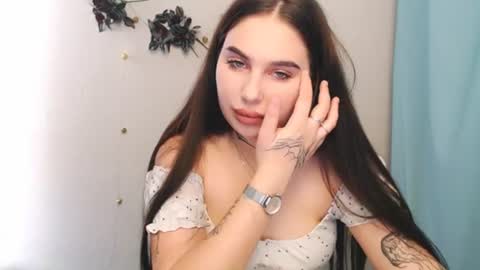 Olivia online show from July 24, 1:31 pm
