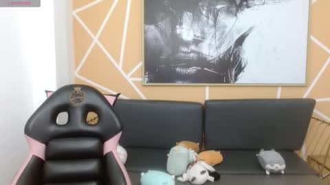 Snapshot of olivia_russo chatting on January 10, 8:10 pm Olivia online show from January 10, 8:10 pm