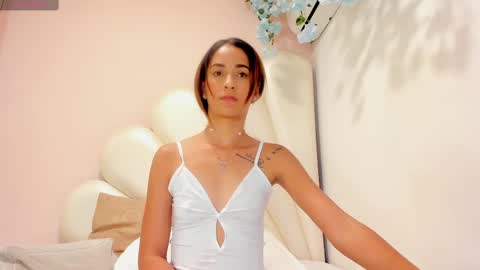 Snapshot of olivia_stevens_ chatting on February 15, 10:52 pm Olivia online show from February 15, 10:52 pm