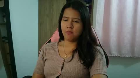 Olivia online show from March 8, 5:39 pm