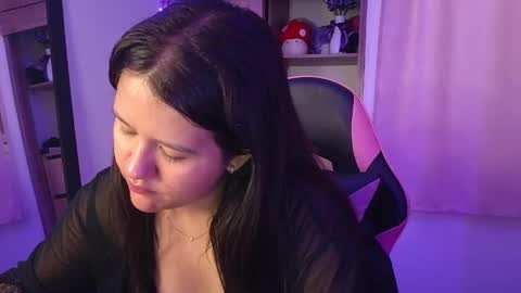 Snapshot of olivia_watson_ chatting on May 17, 12:45 pm Olivia online show from May 17, 12:45 pm